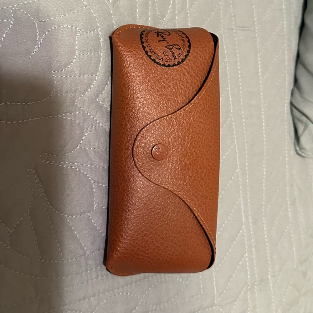 Ray bands case